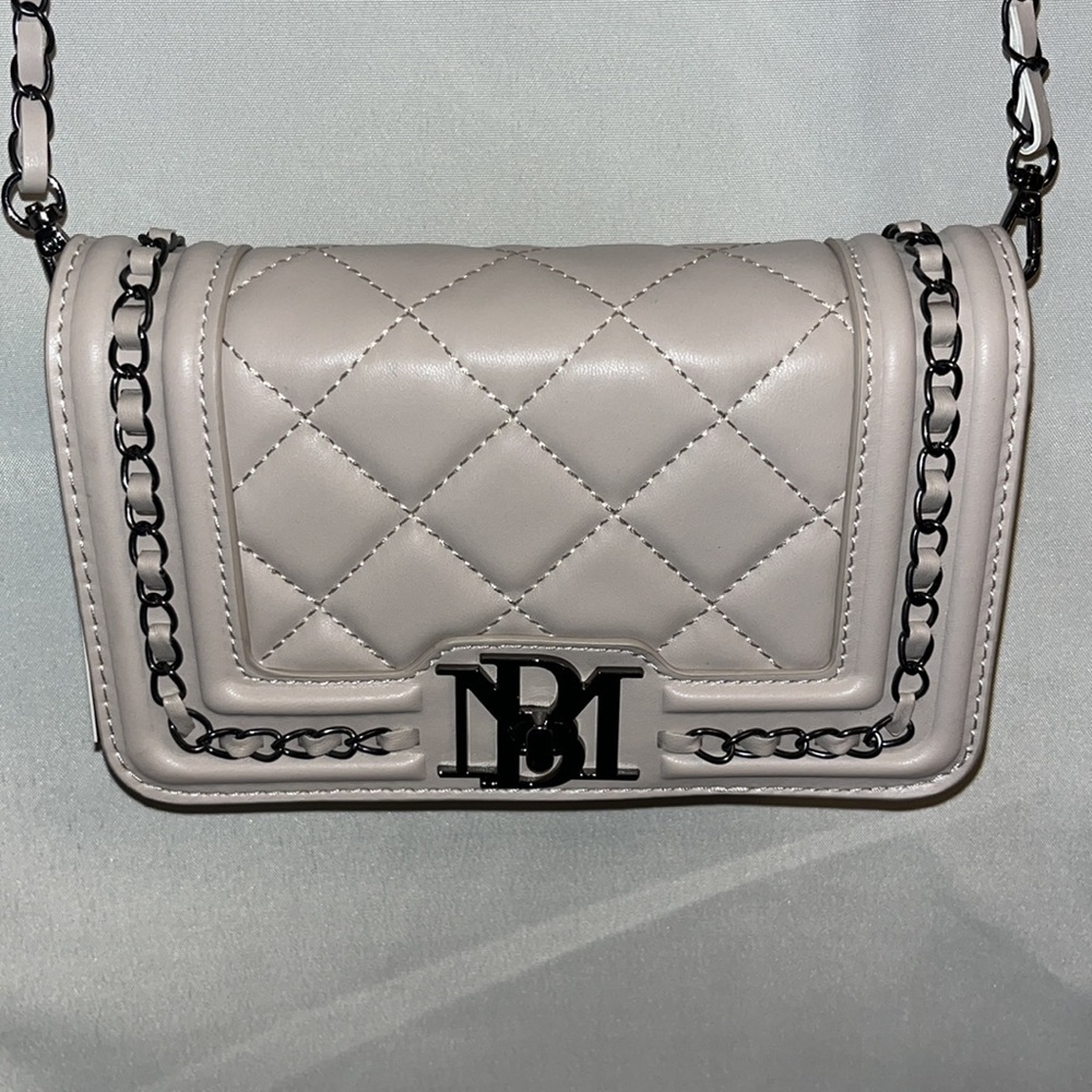 Badgley Mischka Beige Vegan Leather Quilted Crossbody Bag | Gold Hardware